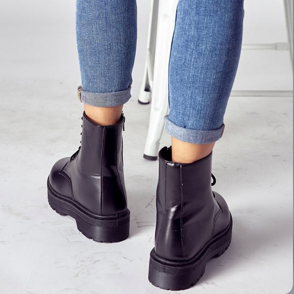 Black platform combat lug boots - Picture 7 of 8